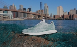 adidas oekoschuh 250x154 - Adidas entwickelt Sportschuh aus Meeresmüll